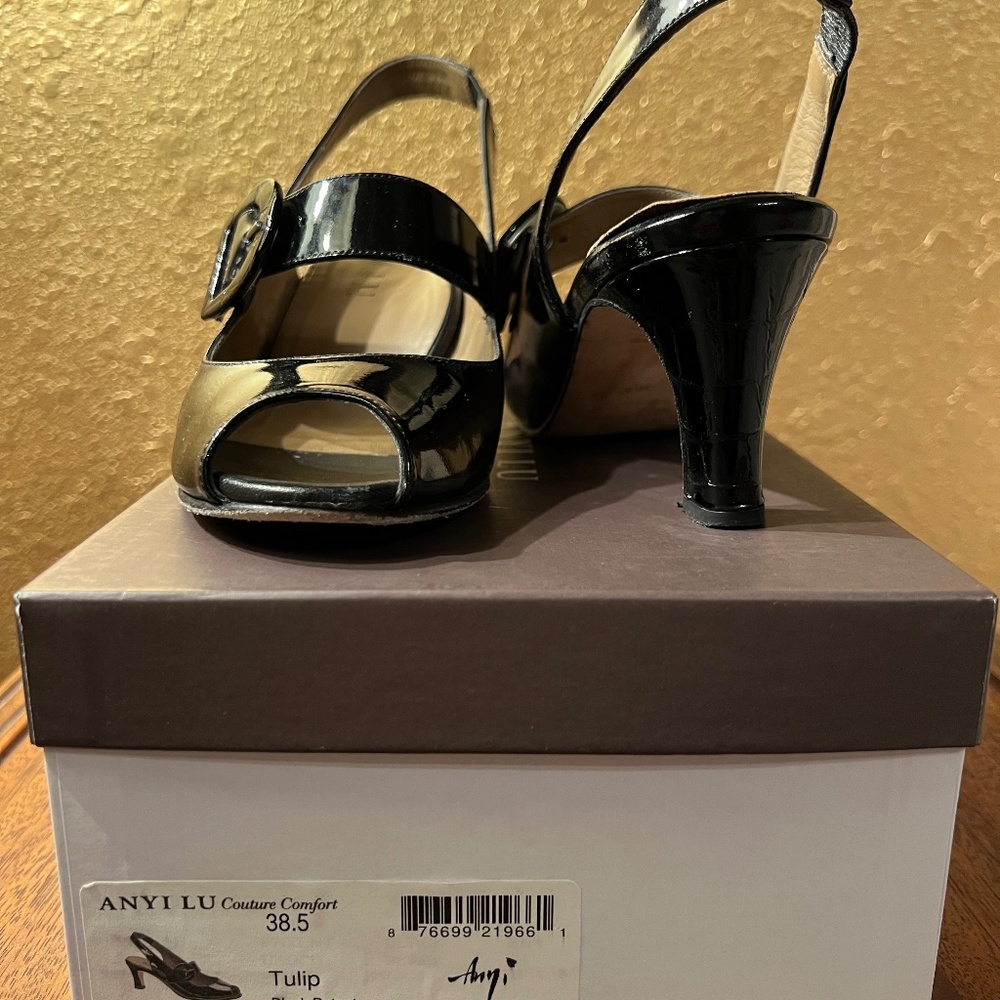 Anyi Lu peep toe strap back patent pumps 38.5